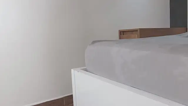 RiriiBrunette   online show from December 15, 2025, 9:19 pm