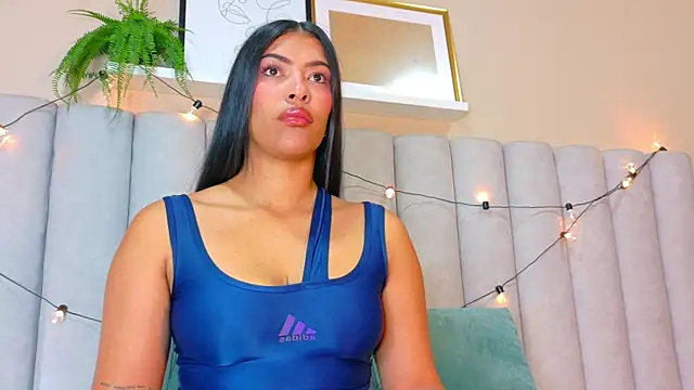 RiriiBrunette   online show from December 19, 2025, 7:54 pm