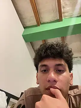 Snapshot of Badboynoirsex chatting on September 21, 2025, 8:05 am Badboynoirsex online show from September 21, 2025, 8:05 am