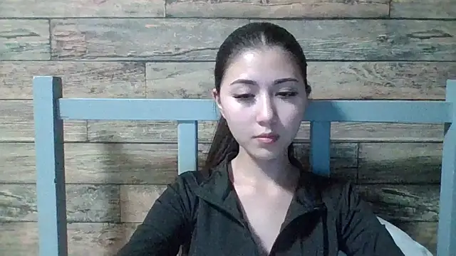 Snapshot of Virginia_Hicks chatting on October 3, 2025, 6:38 pm Virginia Hicks online show from October 3, 2025, 6:38 pm
