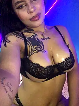 SophiaAlvarez online show from December 5, 2025, 8:27 pm