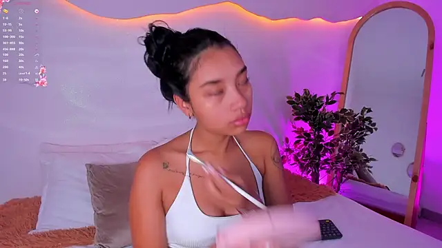 MissPocahontass online show from November 11, 2025, 11:43 am