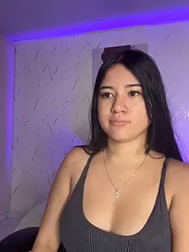 chloekitty69 online show from October 27, 2025, 11:14 am