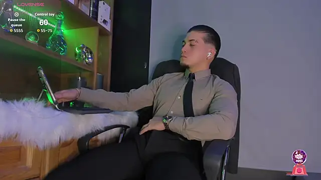 Gael williams1 online show from October 30, 2025, 10:43 pm