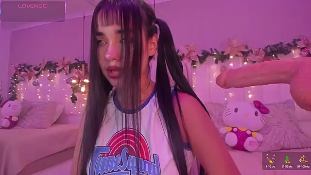 Rachell Ross  online show from December 15, 2025, 8:13 pm