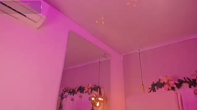 Rachell Ross  online show from December 17, 2025, 7:31 pm