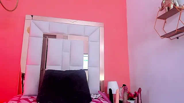 Horny ebonys online show from November 5, 2025, 7:58 pm