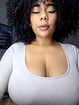 Snapshot of Yerystar chatting on October 27, 2025, 9:08 pm Yerystar online show from October 27, 2025, 9:08 pm