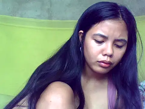 sweet heaven00 online show from October 17, 2025, 1:53 am