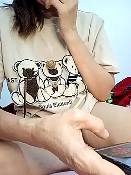 Snapshot of Vina_venus chatting on November 8, 2025, 1:06 am Vina venus online show from November 8, 2025, 1:06 am