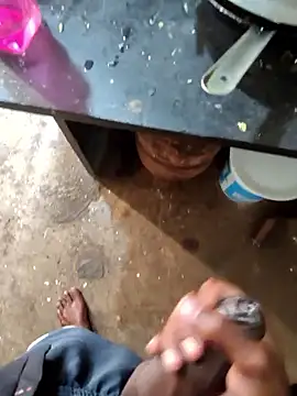 Snapshot of RAYI_Queen_4 chatting on January 15, 2026, 9:14 am RAYI Queen 4 online show from January 15, 2026, 9:14 am