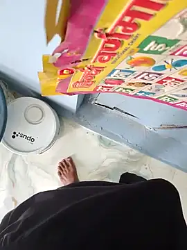 Snapshot of RAYI_Queen_4 chatting on February 17, 2026, 5:59 am RAYI Queen 4 online show from February 17, 2026, 5:59 am