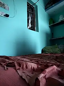 Snapshot of RAYI_Queen_4 chatting on February 25, 2026, 10:03 am RAYI Queen 4 online show from February 25, 2026, 10:03 am