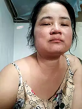 Snapshot of BigAss-69 chatting on April 25, 2026, 12:02 am BigAss-69 online show from April 25, 2026, 12:02 am