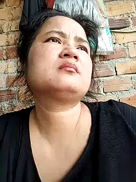 Snapshot of BigAss-69 chatting on May 19, 2026, 1:56 am BigAss-69 online show from May 19, 2026, 1:56 am