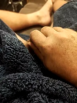 hubbyfun19 online show from November 22, 2025, 6:45 am