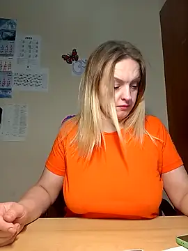 Ami Foxy online show from May 11, 2026, 5:46 am