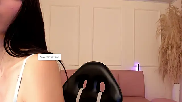 Lilily lv online show from December 4, 2025, 12:14 pm