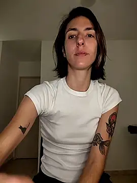sweetsinxxx online show from June 21, 2026, 8:06 am