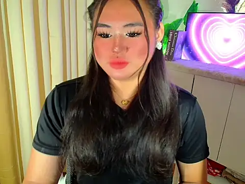 ursexy ceciliaxx online show from May 23, 2026, 7:29 pm