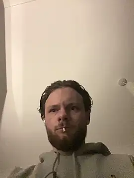 Snapshot of Jameshendn chatting on January 6, 2026, 11:07 pm Jameshendn online show from January 6, 2026, 11:07 pm