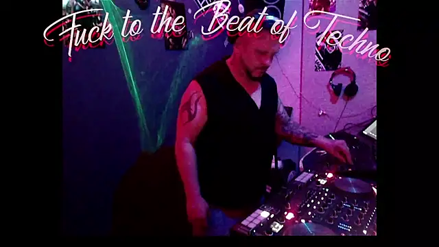 Snapshot of Wir2002Paar chatting on March 14, 2026, 1:55 am Wir2002Paar online show from March 14, 2026, 1:55 am