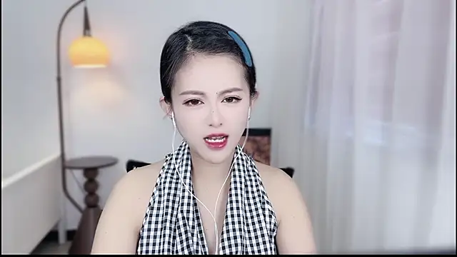 Musae7 online show from November 18, 2025, 2:17 am