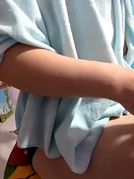 Snapshot of sasud2 chatting on October 23, 2025, 2:05 pm sasud2 online show from October 23, 2025, 2:05 pm