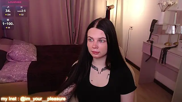 Snapshot of Michela_Fruet chatting on November 23, 2025, 1:05 am Michela Fruet online show from November 23, 2025, 1:05 am