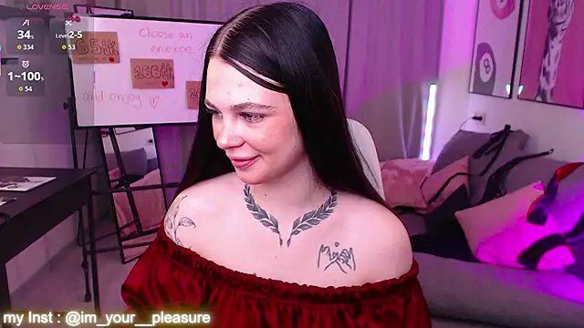 Snapshot of Michela_Fruet chatting on November 28, 2025, 1:08 am Michela Fruet online show from November 28, 2025, 1:08 am