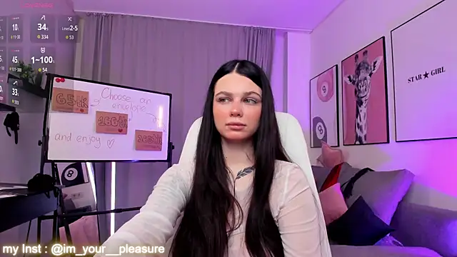 Snapshot of Michela_Fruet chatting on December 2, 2025, 1:11 am Michela Fruet online show from December 2, 2025, 1:11 am