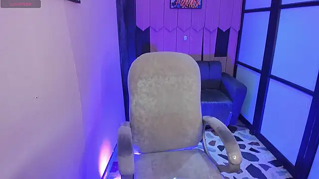 Snapshot of AmbarFoxx_ chatting on February 26, 2026, 8:24 am AmbarFoxx online show from February 26, 2026, 8:24 am