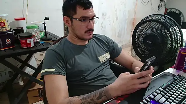 Snapshot of Leonino231 chatting on January 16, 2026, 7:07 pm Leonino231 online show from January 16, 2026, 7:07 pm