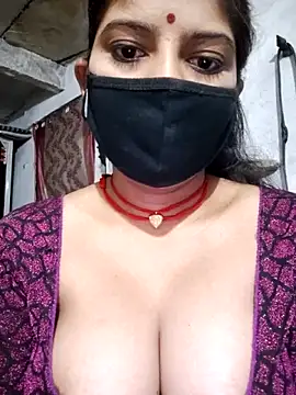 Daisygirl9 online show from May 8, 2026, 10:59 pm