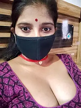 Daisygirl9 online show from May 18, 2026, 12:55 pm