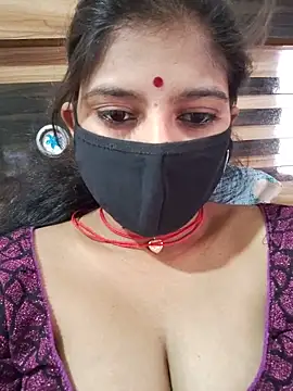 Daisygirl9 online show from May 24, 2026, 11:37 am