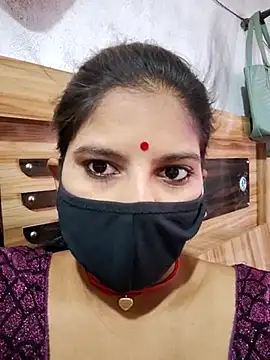 Daisygirl9 online show from May 26, 2026, 10:33 am