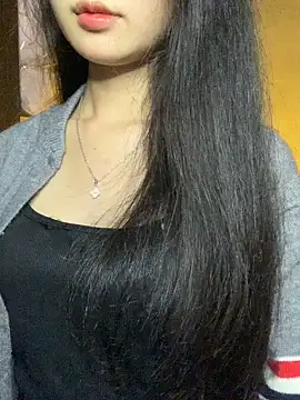 Snapshot of Nhinhi18 chatting on December 21, 2025, 3:19 pm Nhinhi18 online show from December 21, 2025, 3:19 pm