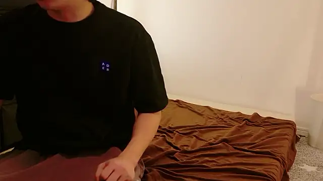 Snapshot of C-4bomb chatting on February 10, 2026, 12:53 pm C-4bomb online show from February 10, 2026, 12:53 pm