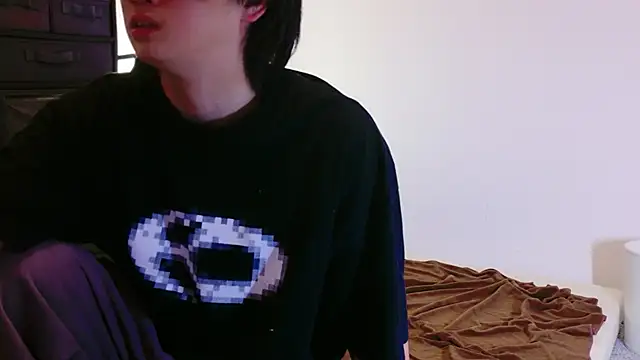 Snapshot of C-4bomb chatting on February 14, 2026, 9:39 am C-4bomb online show from February 14, 2026, 9:39 am