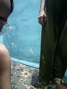 ursumita online show from October 29, 2025, 7:15 pm