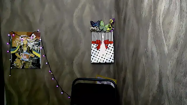 Linda S  online show from December 2, 2025, 11:59 am