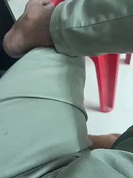 Snapshot of hackyourpussy@xh chatting on October 24, 2025, 2:24 pm hackyourpussyxh online show from October 24, 2025, 2:24 pm