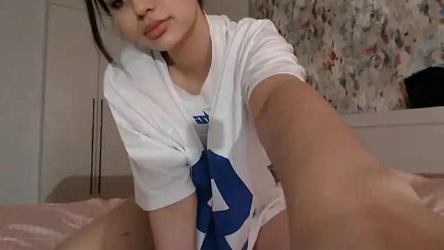ChocolateKity online show from May 16, 2026, 4:31 am