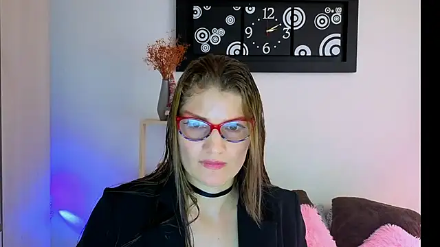 Camila-ventura online show from December 14, 2025, 7:07 pm