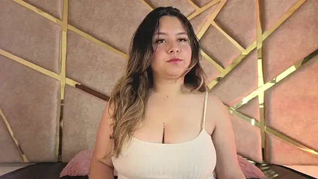 Snapshot of Zafiro_claire chatting on January 9, 2026, 6:42 pm Zafiro claire online show from January 9, 2026, 6:42 pm