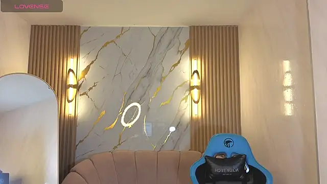  Mia sweet b online show from October 15, 2025, 1:11 pm