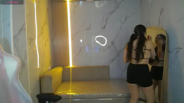  Mia sweet b online show from October 17, 2025, 12:52 pm