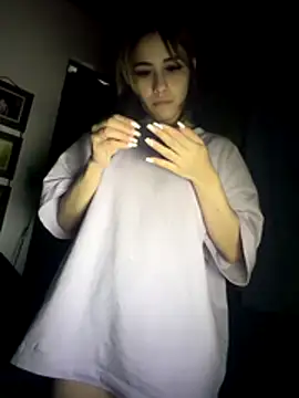 Babylovetiernax online show from November 5, 2025, 4:01 am