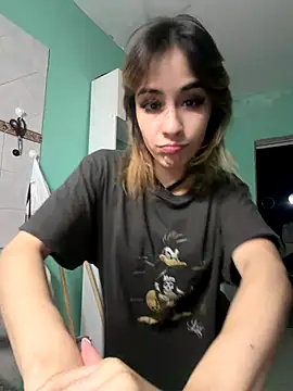 Babylovetiernax online show from November 20, 2025, 5:51 am